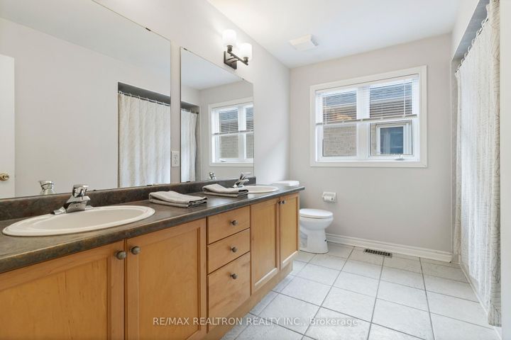 Photo 25 at 32 Brackenwood Avenue, Westbrook, Richmond Hill