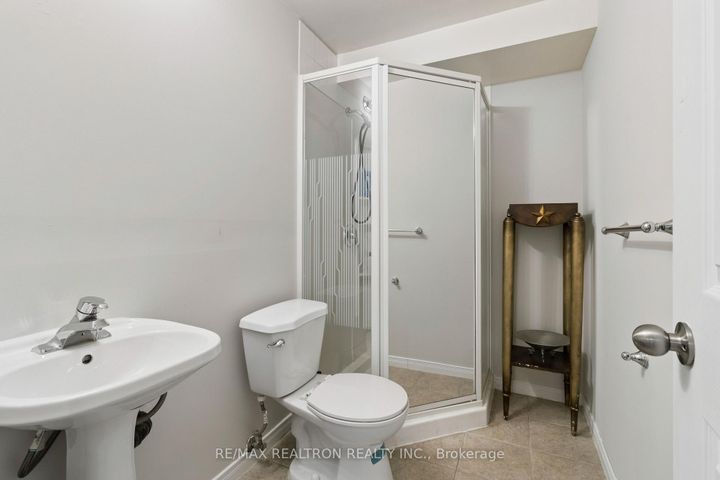 Photo 28 at 32 Brackenwood Avenue, Westbrook, Richmond Hill