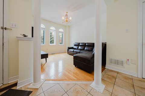 Photo 8 at 56 Wildberry Crescent, Vellore Village, Vaughan