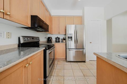 Photo 15 at 56 Wildberry Crescent, Vellore Village, Vaughan