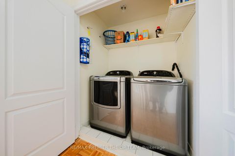 Photo 22 at 56 Wildberry Crescent, Vellore Village, Vaughan