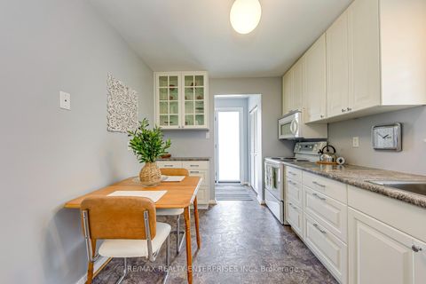 Photo 8 at 250 Verobeach Boulevard, Humbermede, Toronto