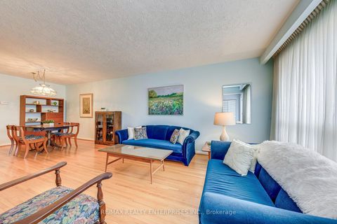 Photo 9 at 250 Verobeach Boulevard, Humbermede, Toronto