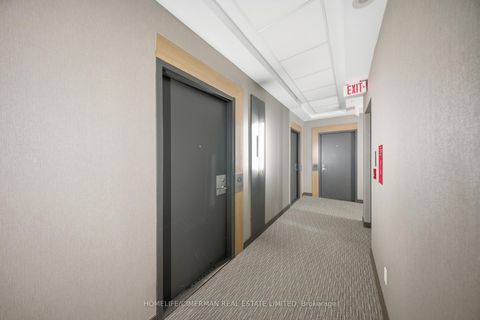 Photo 4 at 426 - 1030 King Street W, Niagara, Toronto