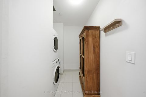 Photo 7 at 426 - 1030 King Street W, Niagara, Toronto