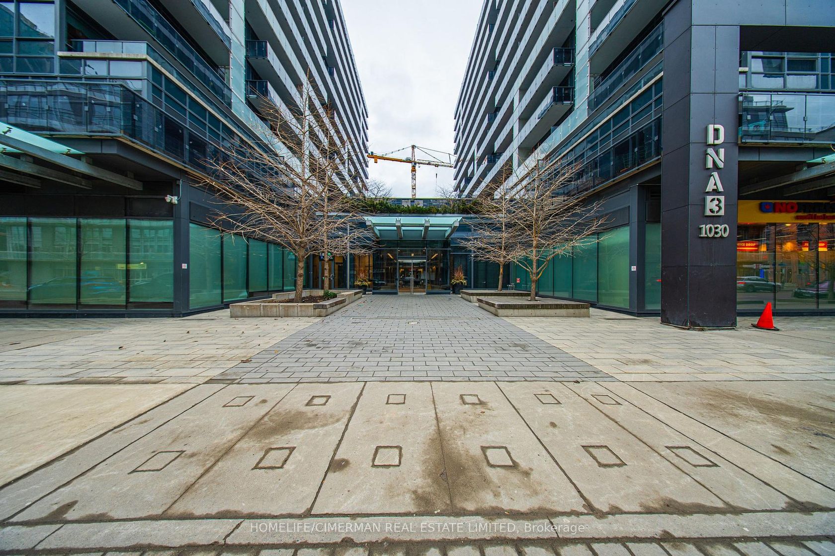 426 - 1030 King Street W, Niagara, Toronto photo number 2