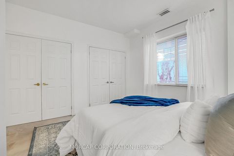 Photo 16 at 109 - 600 Eglinton Avenue E, Mount Pleasant East, Toronto