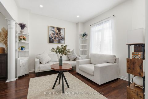 Photo 5 at 31 The Queensway, Shore, Barrie