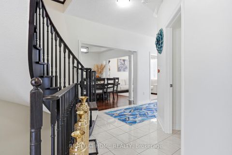 Photo 12 at 31 The Queensway, Shore, Barrie