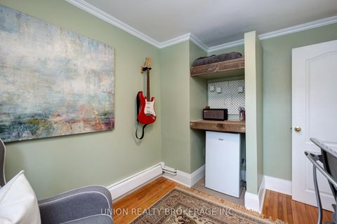 Photo 18 at 69 Maybourne Avenue, Birchmount, Toronto