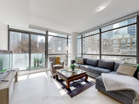 Photo 4 at 403 - 281 Mutual Street, Yonge Corridor, Toronto