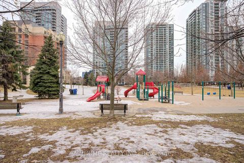 Photo 25 at 274 - 3 Everson Drive, Willowdale East, Toronto