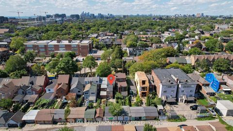 Photo 4 at 99 Euclid Avenue, Bellwoods, Toronto