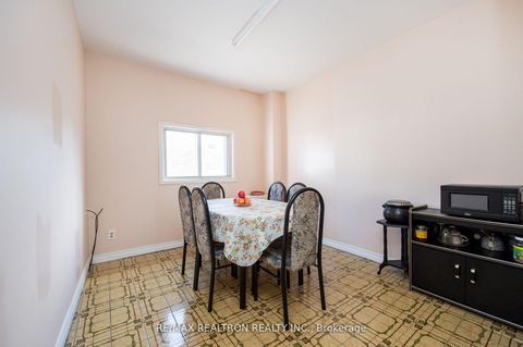 Photo 21 at 99 Euclid Avenue, Bellwoods, Toronto