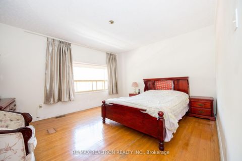 Photo 24 at 99 Euclid Avenue, Bellwoods, Toronto