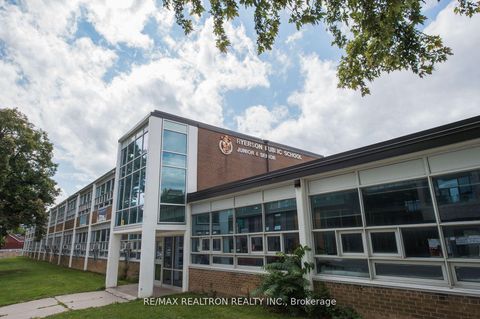 Photo 38 at 99 Euclid Avenue, Bellwoods, Toronto