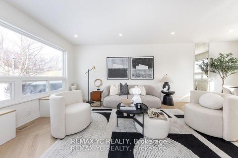 Photo 2 at 87 Woodfern Drive, Ionview, Toronto