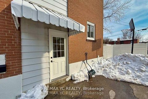 Photo 31 at 87 Woodfern Drive, Ionview, Toronto