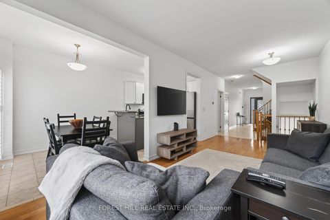 Photo 7 at 9 - 71 Puccini Drive, Oak Ridges, Richmond Hill