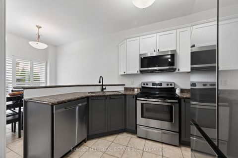 Photo 8 at 9 - 71 Puccini Drive, Oak Ridges, Richmond Hill