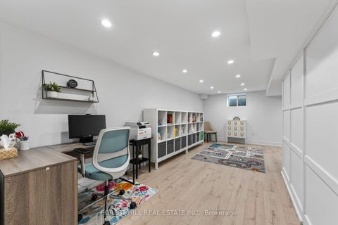 Photo 26 at 9 - 71 Puccini Drive, Oak Ridges, Richmond Hill