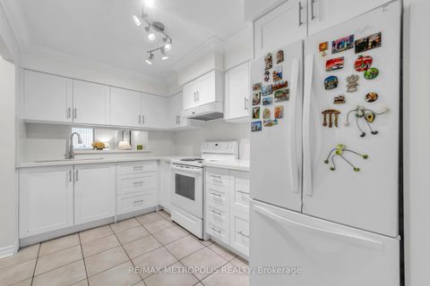 Photo 5 at 1604 - 2470 Eglinton Avenue W, Greenbrook, Toronto