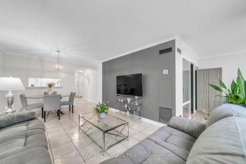 Photo 11 at 1604 - 2470 Eglinton Avenue W, Greenbrook, Toronto