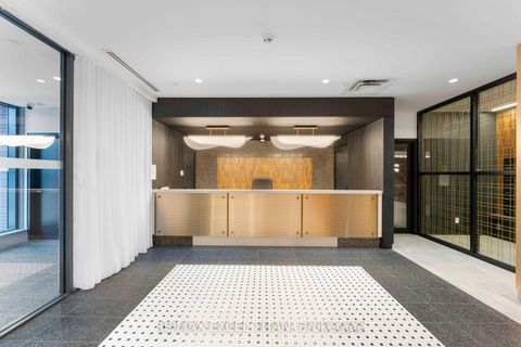 Photo 3 at 612 - 5 Lakeview Avenue, Bellwoods, Toronto