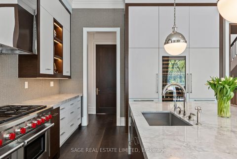 Photo 18 at 11 Ridgewood Road, Forest Hill South, Toronto