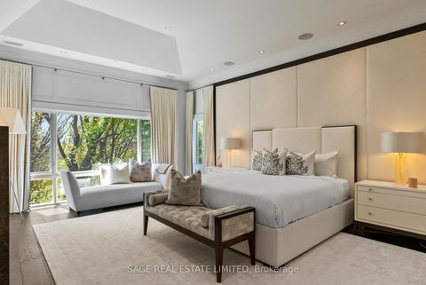 Photo 26 at 11 Ridgewood Road, Forest Hill South, Toronto