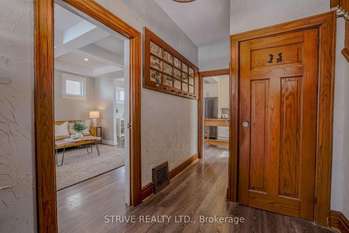 Photo 5 at 75 Oshawa Boulevard S, Central, Oshawa