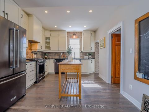 Photo 11 at 75 Oshawa Boulevard S, Central, Oshawa