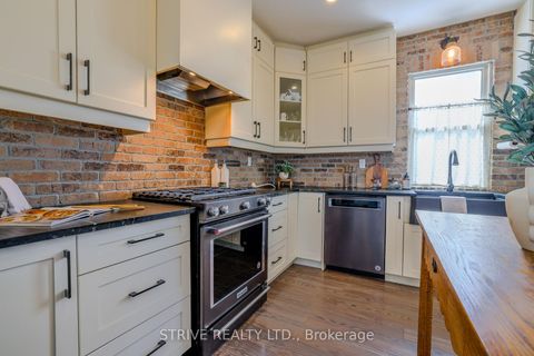 Photo 12 at 75 Oshawa Boulevard S, Central, Oshawa