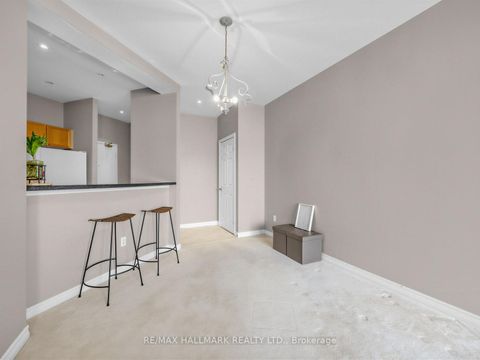 Photo 7 at 724 - 1 Leaside Park Drive, Thorncliffe Park, Toronto