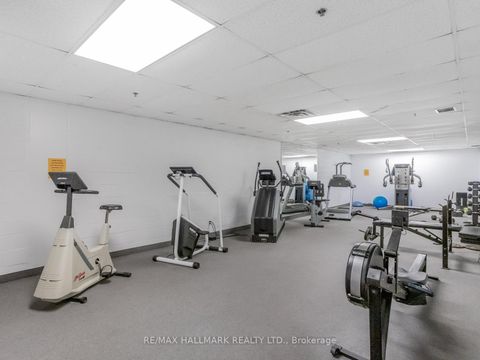 Photo 21 at 724 - 1 Leaside Park Drive, Thorncliffe Park, Toronto