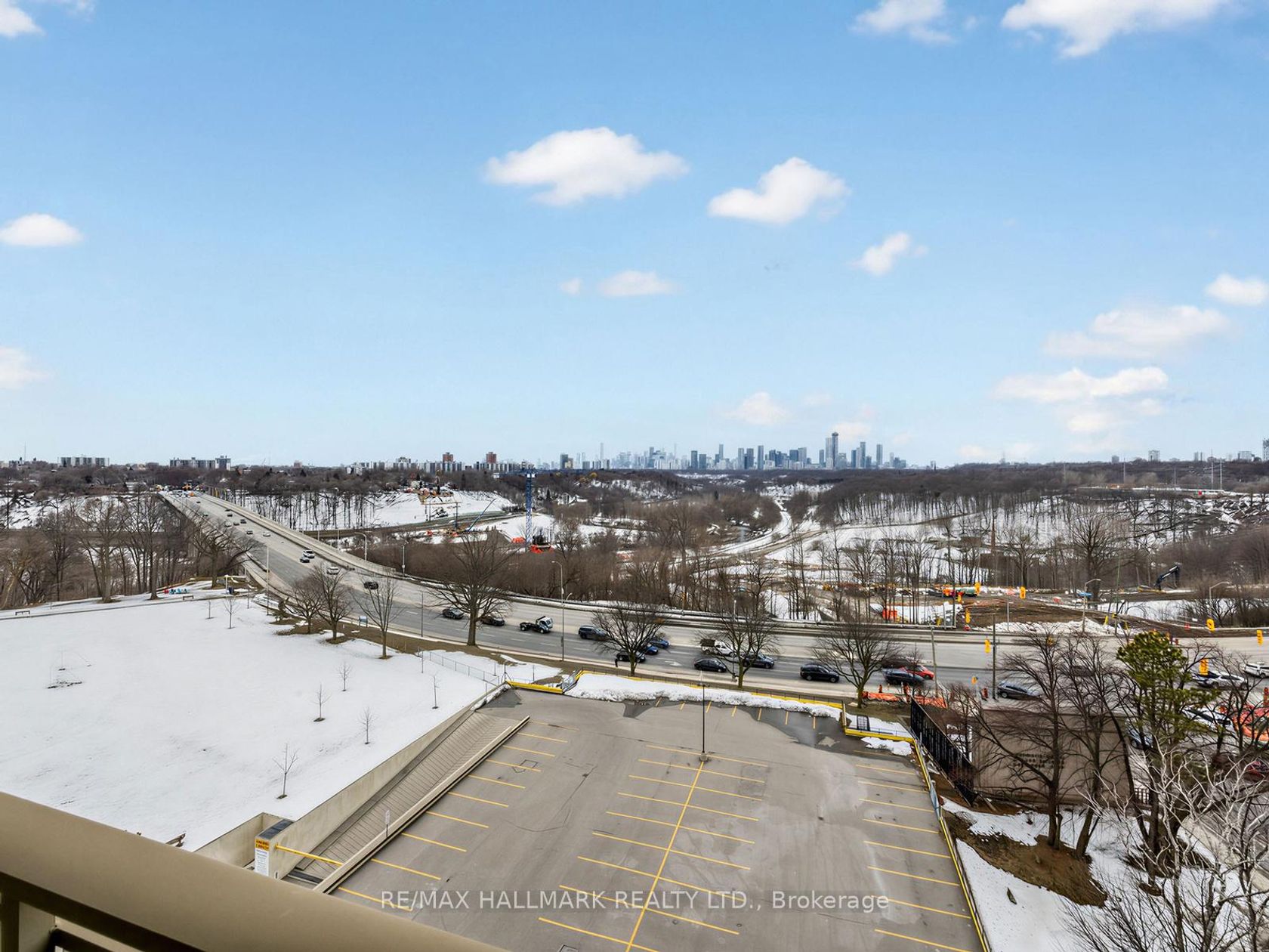 724 - 1 Leaside Park Drive, Thorncliffe Park, Toronto 