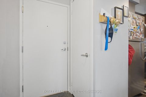 Photo 2 at 633 - 525 Wilson Avenue, Clanton Park, Toronto