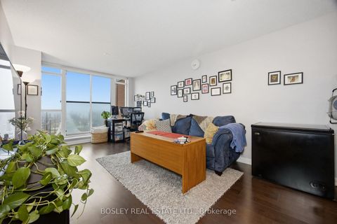 Photo 11 at 633 - 525 Wilson Avenue, Clanton Park, Toronto