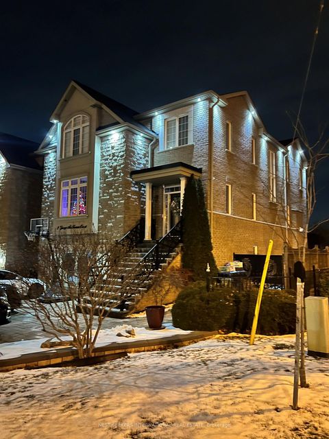 Photo 31 at 2 George McKenzie Court, Pelmo Park W4, Toronto