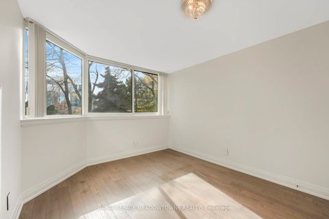 Photo 3 at 204 - 4235 Sherwoodtowne Boulevard E, City Centre, Mississauga