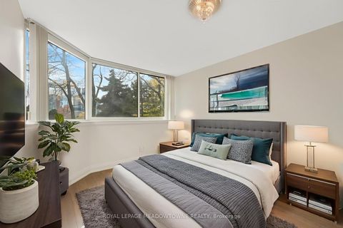 Photo 4 at 204 - 4235 Sherwoodtowne Boulevard E, City Centre, Mississauga