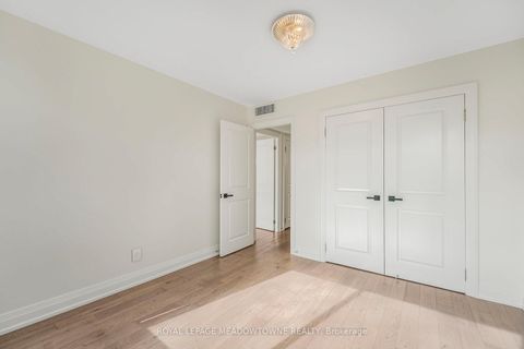 Photo 5 at 204 - 4235 Sherwoodtowne Boulevard E, City Centre, Mississauga