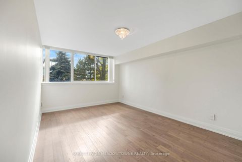 Photo 11 at 204 - 4235 Sherwoodtowne Boulevard E, City Centre, Mississauga