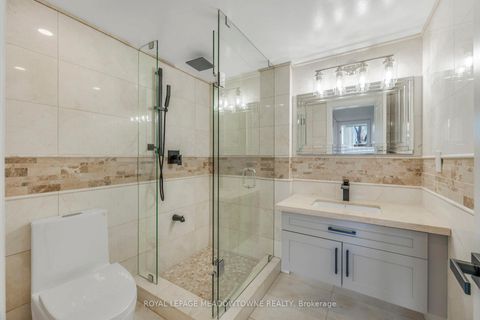 Photo 13 at 204 - 4235 Sherwoodtowne Boulevard E, City Centre, Mississauga