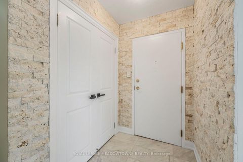 Photo 14 at 204 - 4235 Sherwoodtowne Boulevard E, City Centre, Mississauga