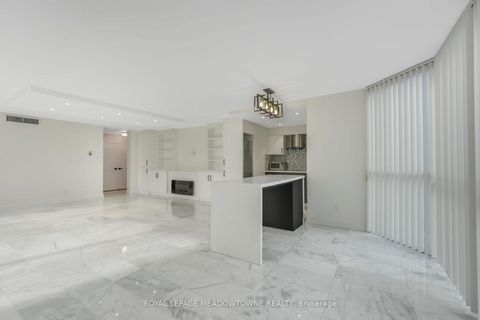 Photo 36 at 204 - 4235 Sherwoodtowne Boulevard E, City Centre, Mississauga