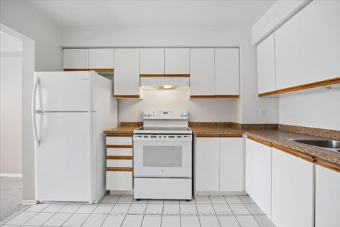 Photo 1 at 24 - 611 Gibney Crescent, Summerhill Estates, Newmarket