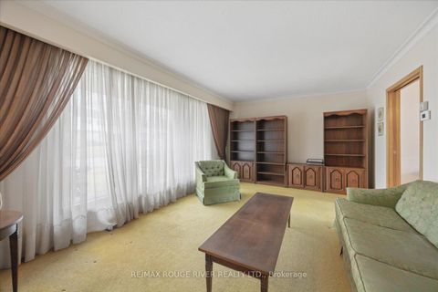 Photo 6 at 865 Regent Drive, Eastdale, Oshawa