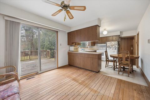 Photo 12 at 865 Regent Drive, Eastdale, Oshawa