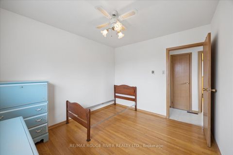 Photo 18 at 865 Regent Drive, Eastdale, Oshawa